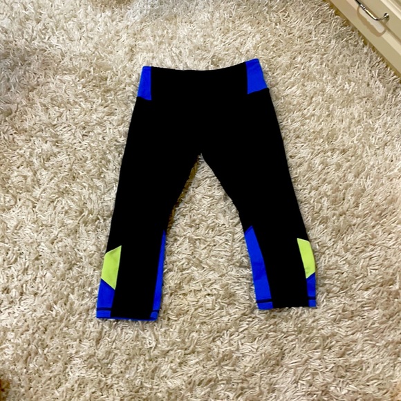 Lulu Lemon black leggings - Picture 1 of 3